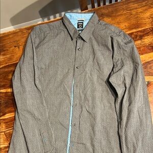 Authentic BNWT Boss Size XXL Men’s Casual Button Down Shirt